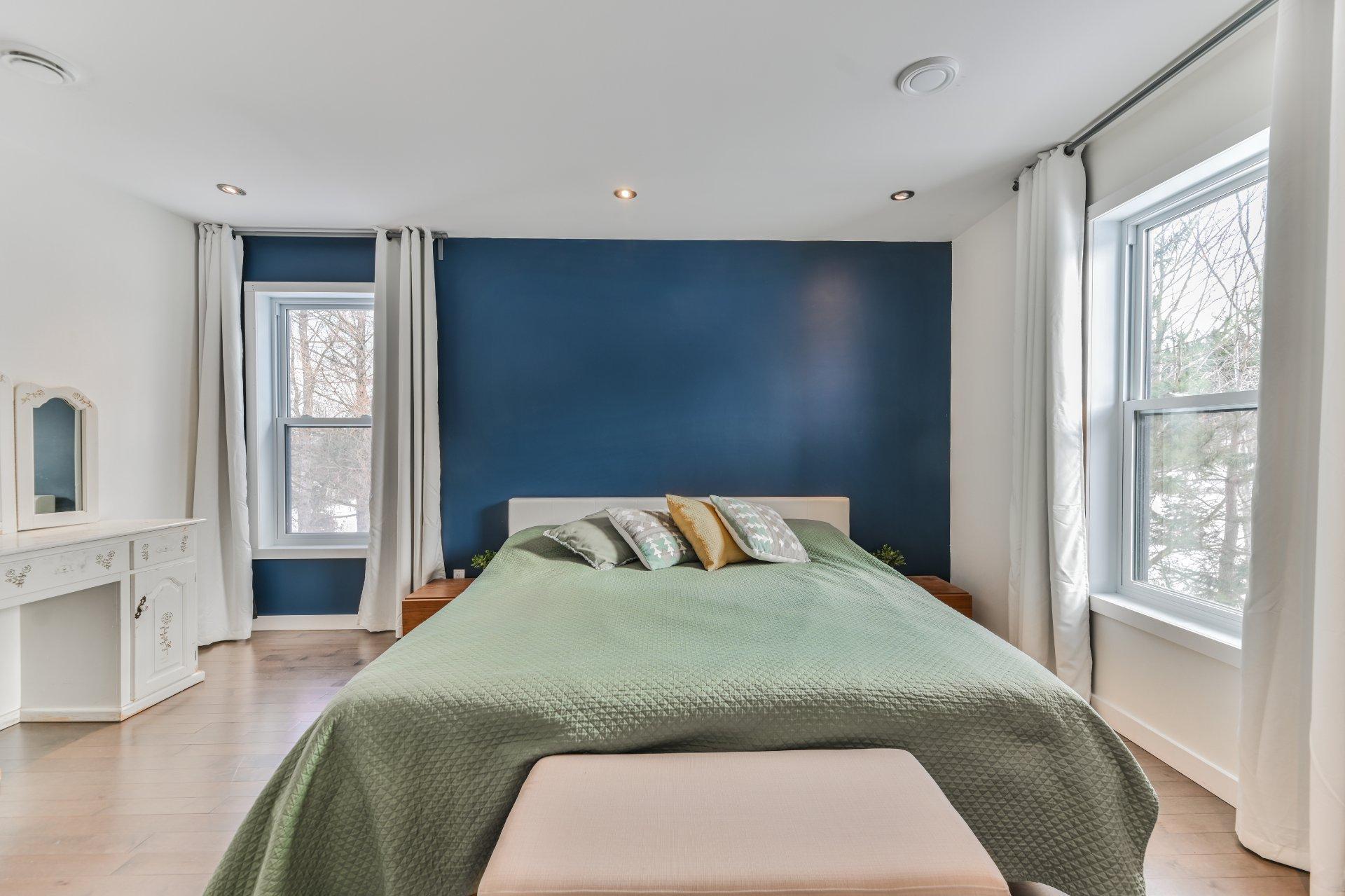 









1426


Rue Shefford

,
Bromont,




QC
J2L1E1

