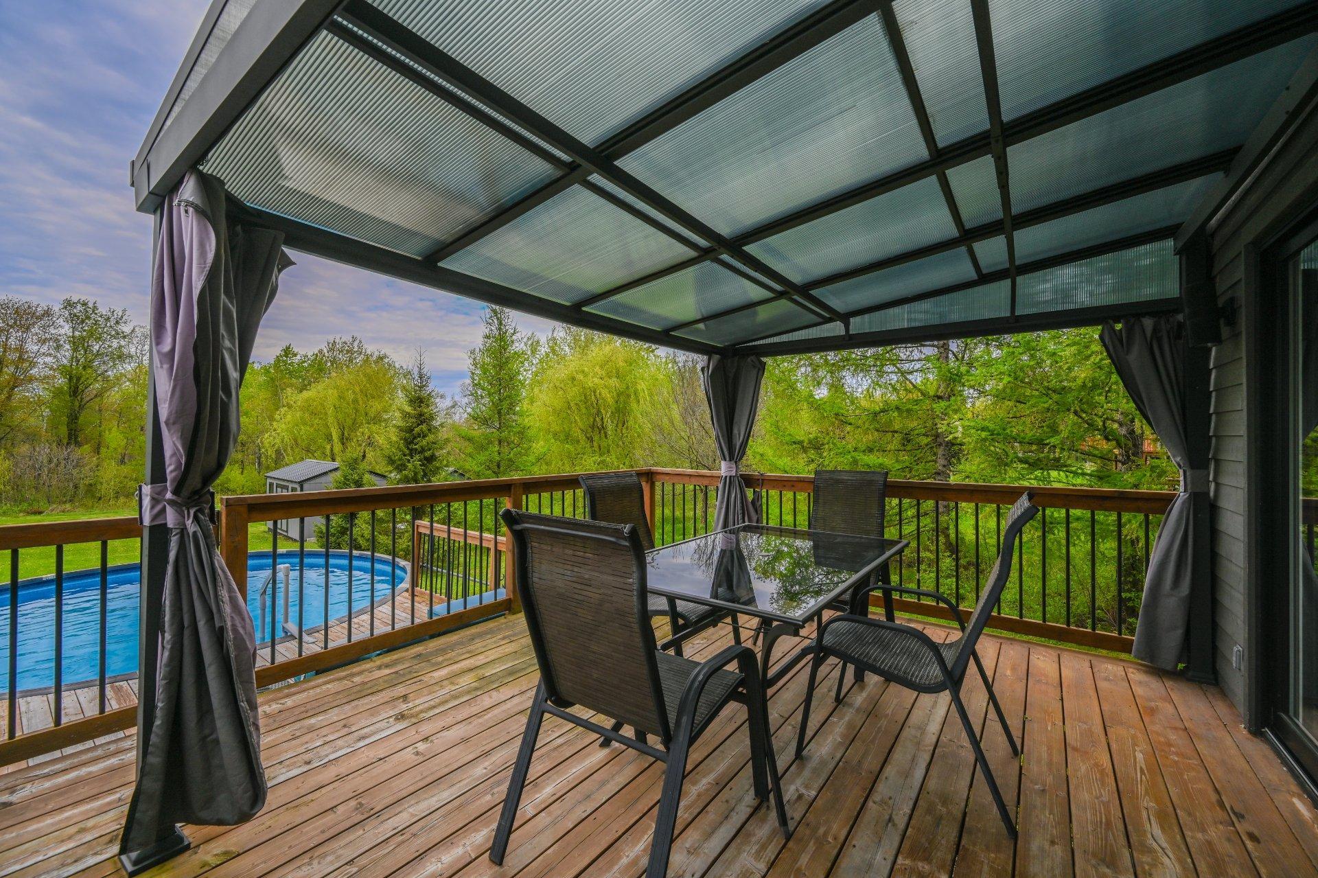 









1426


Rue Shefford

,
Bromont,




QC
J2L1E1

