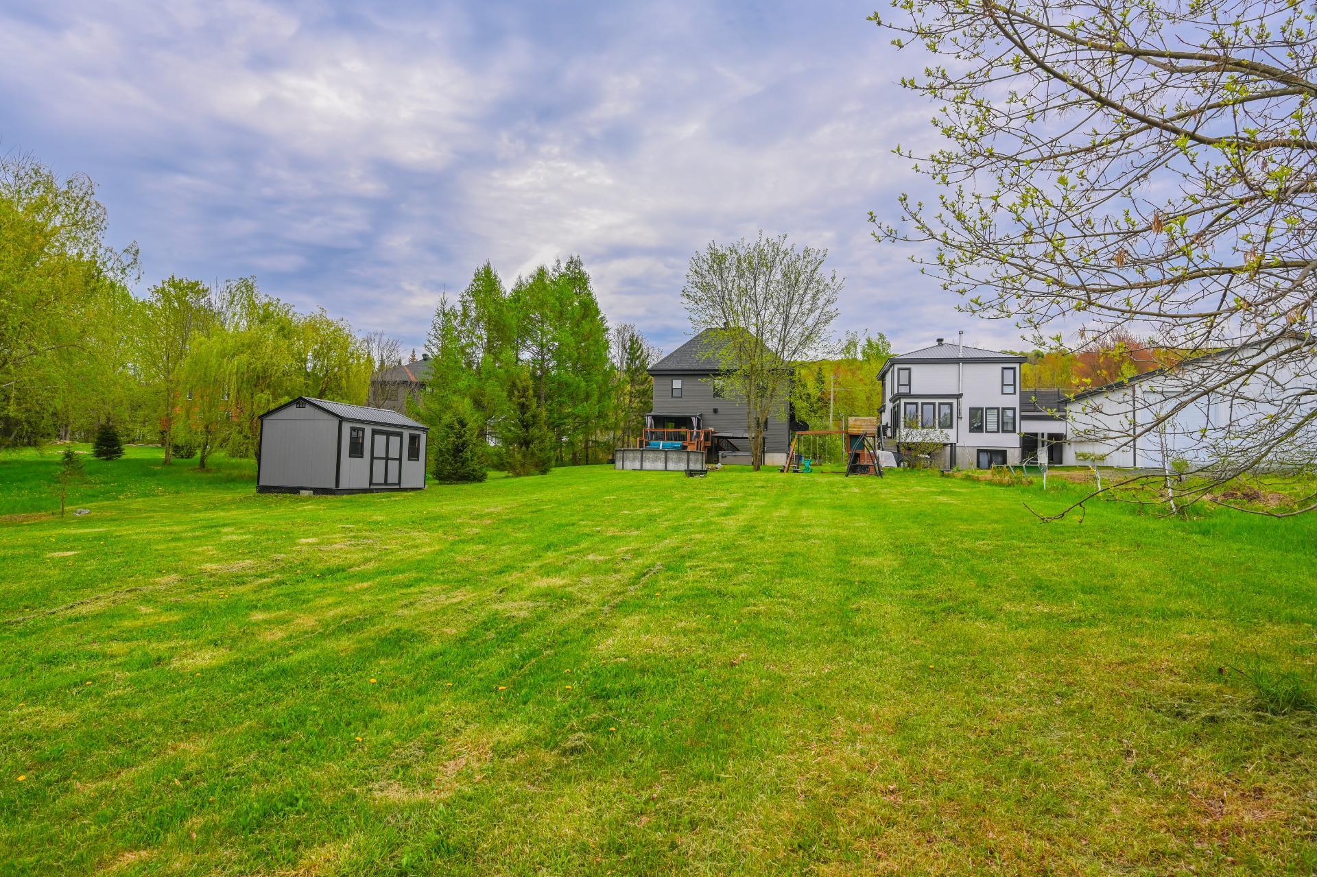 









1426


Rue Shefford

,
Bromont,




QC
J2L1E1

