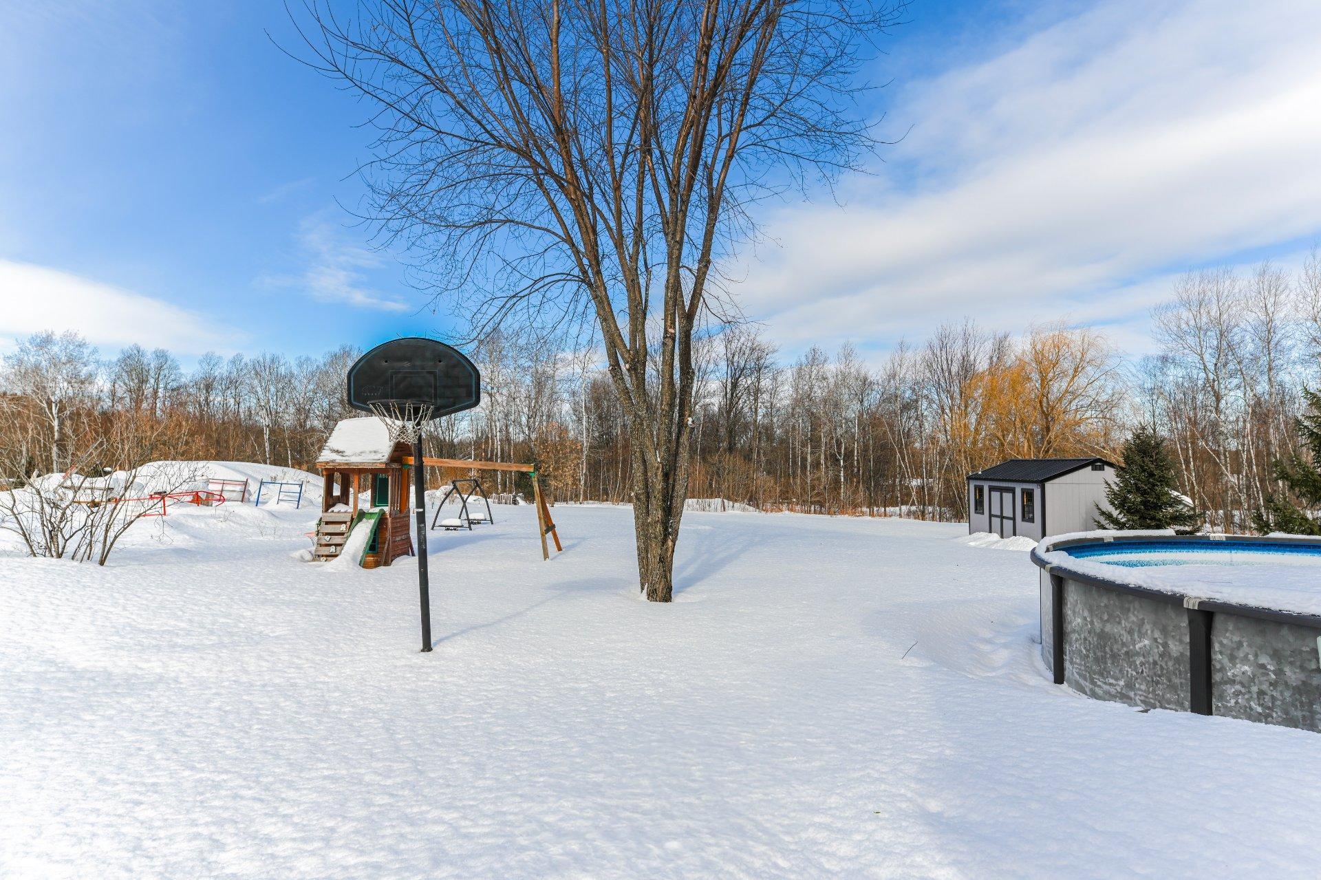 









1426


Rue Shefford

,
Bromont,




QC
J2L1E1

