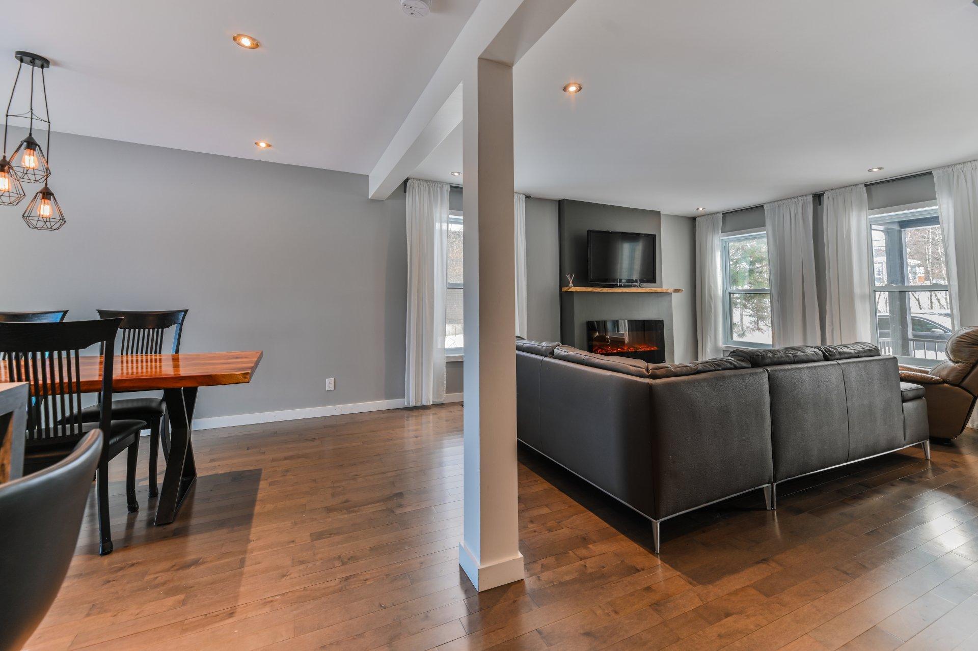 









1426


Rue Shefford

,
Bromont,




QC
J2L1E1

