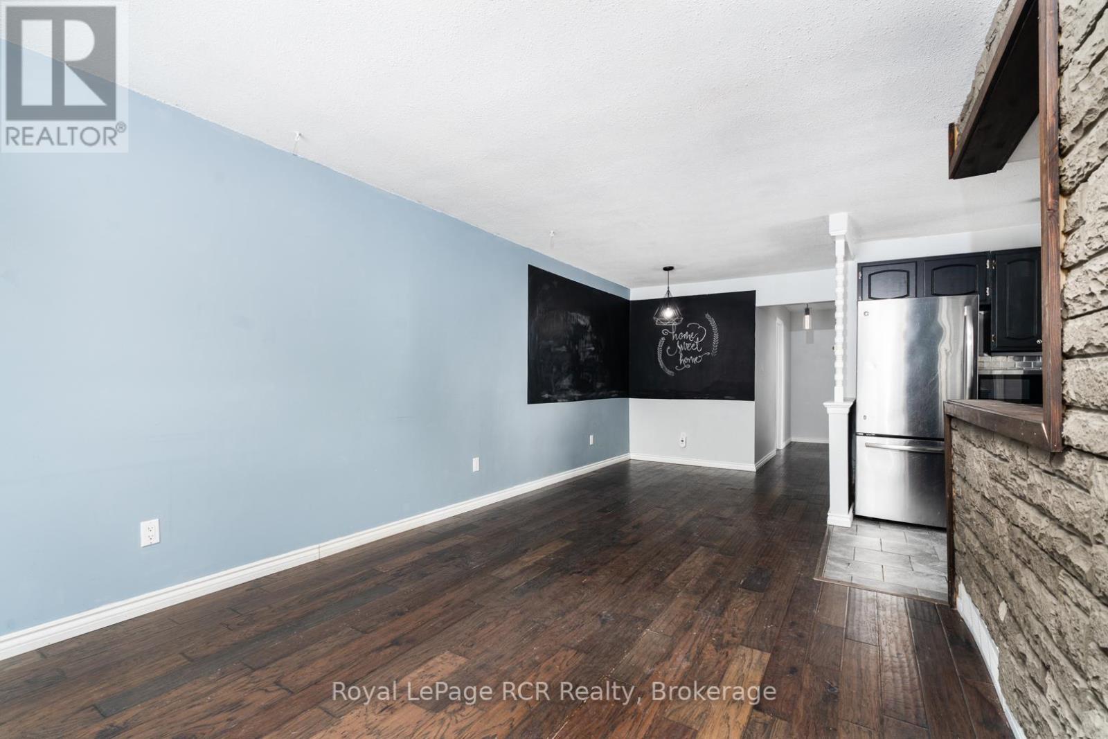 












672 KENNARD CRESCENT

,
Kincardine,




Ontario
N2Z1T4

