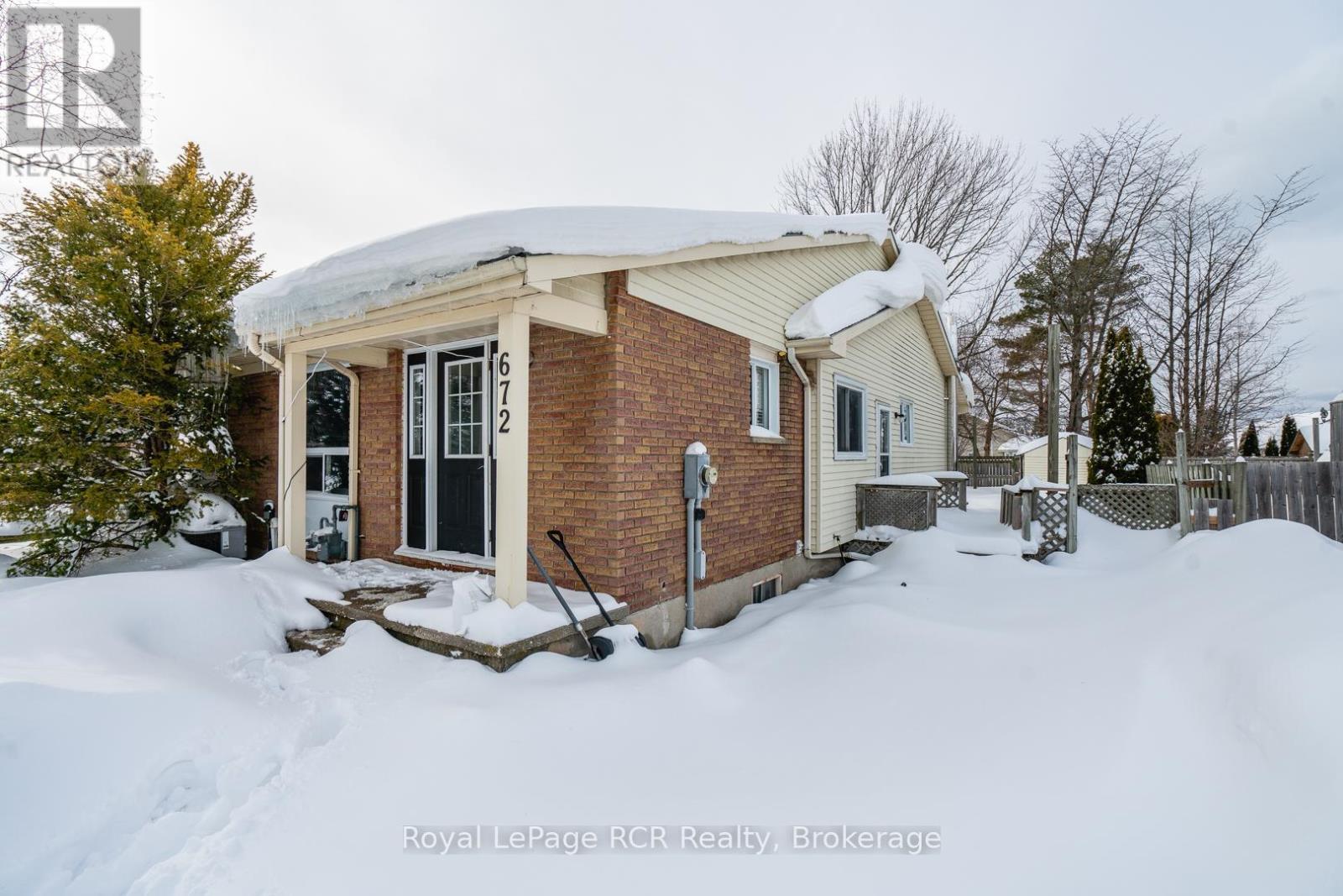 












672 KENNARD CRESCENT

,
Kincardine,




Ontario
N2Z1T4

