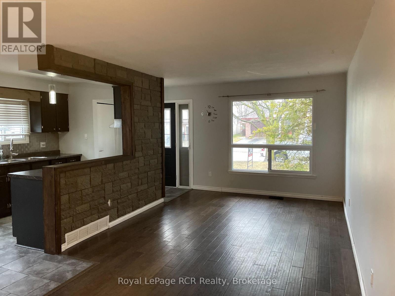 












672 KENNARD CRESCENT

,
Kincardine,




Ontario
N2Z1T4

