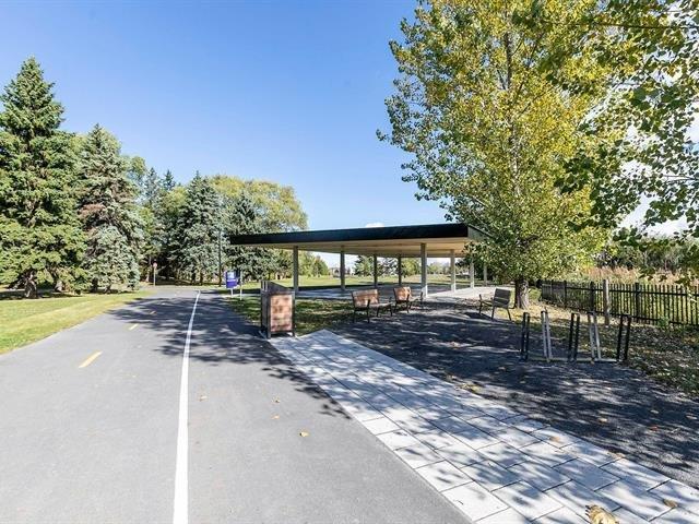 









2895


Rue Colbeck

,
Brossard,




QC
J4Z0S6

