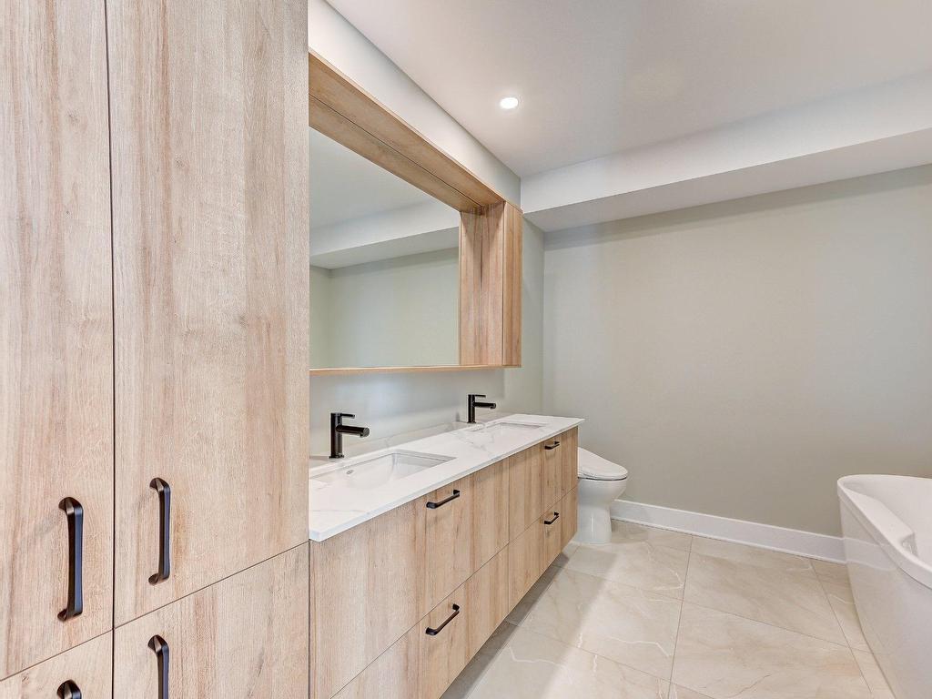 









2895Z


Rue Colbeck

,
Brossard,




QC
J4Z0S6

