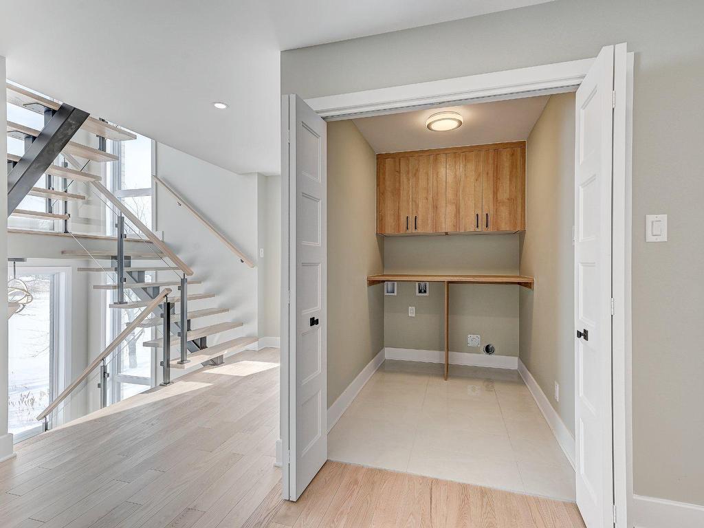 









2895Z


Rue Colbeck

,
Brossard,




QC
J4Z0S6

