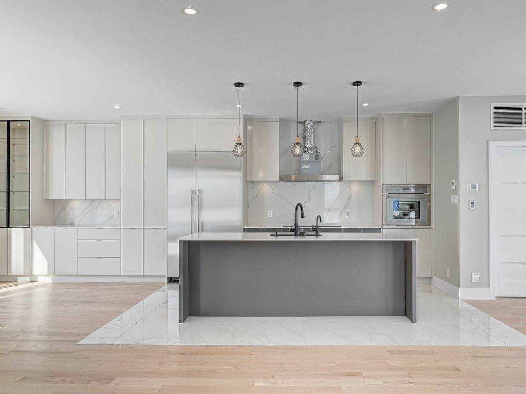 









2895Z


Rue Colbeck

,
Brossard,




QC
J4Z0S6

