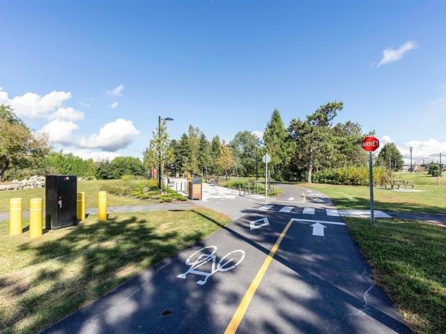 









2895Z


Rue Colbeck

,
Brossard,




QC
J4Z0S6


