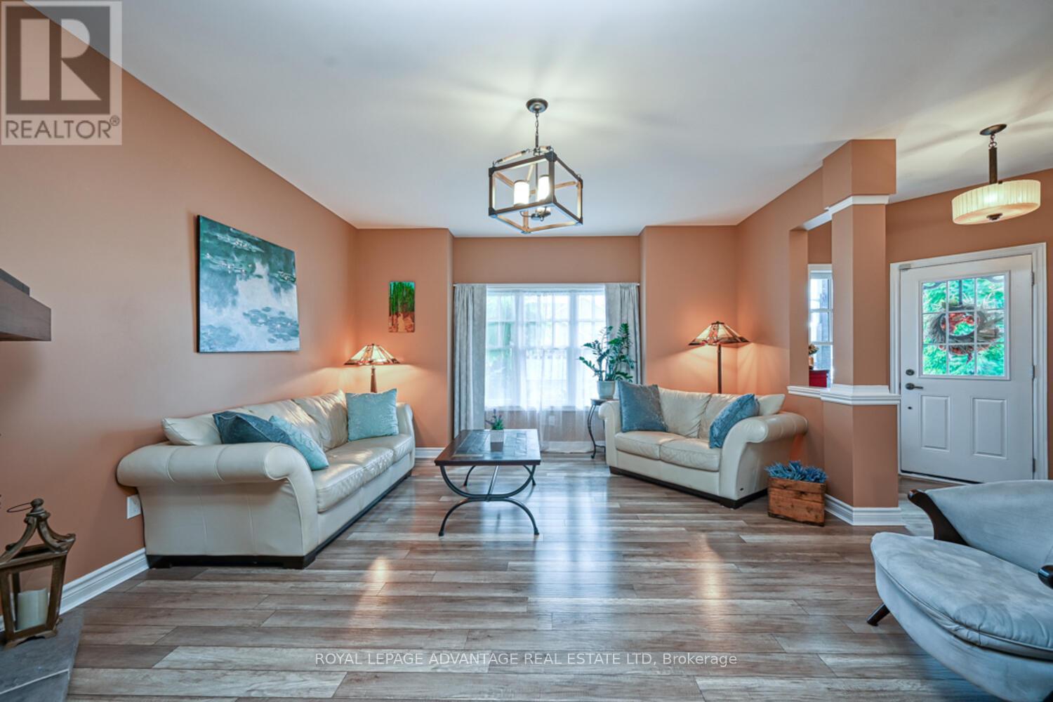 












119 SOPHIE LANE

,
Merrickville-Wolford,




Ontario
K0G1N0

