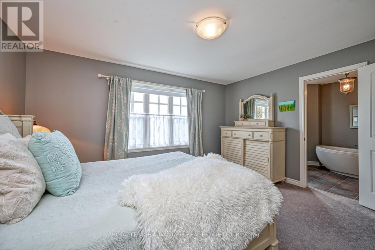 












119 SOPHIE LANE

,
Merrickville-Wolford,




Ontario
K0G1N0

