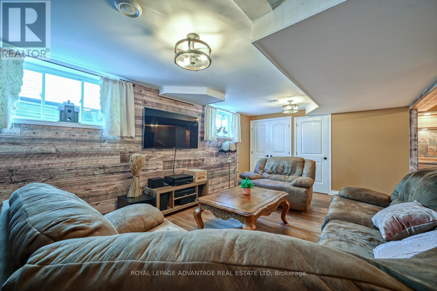 












119 SOPHIE LANE

,
Merrickville-Wolford,




Ontario
K0G1N0

