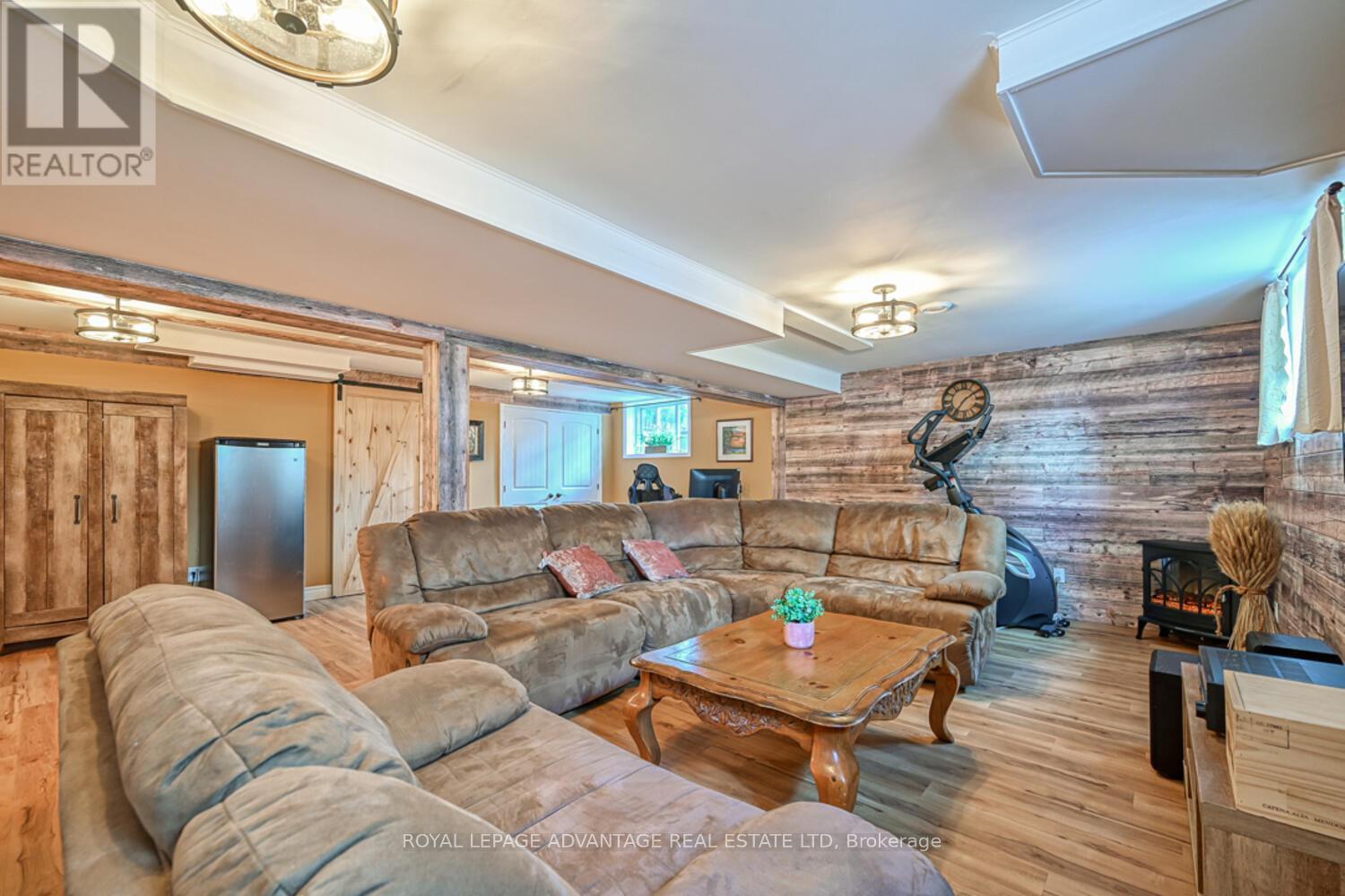 












119 SOPHIE LANE

,
Merrickville-Wolford,




Ontario
K0G1N0

