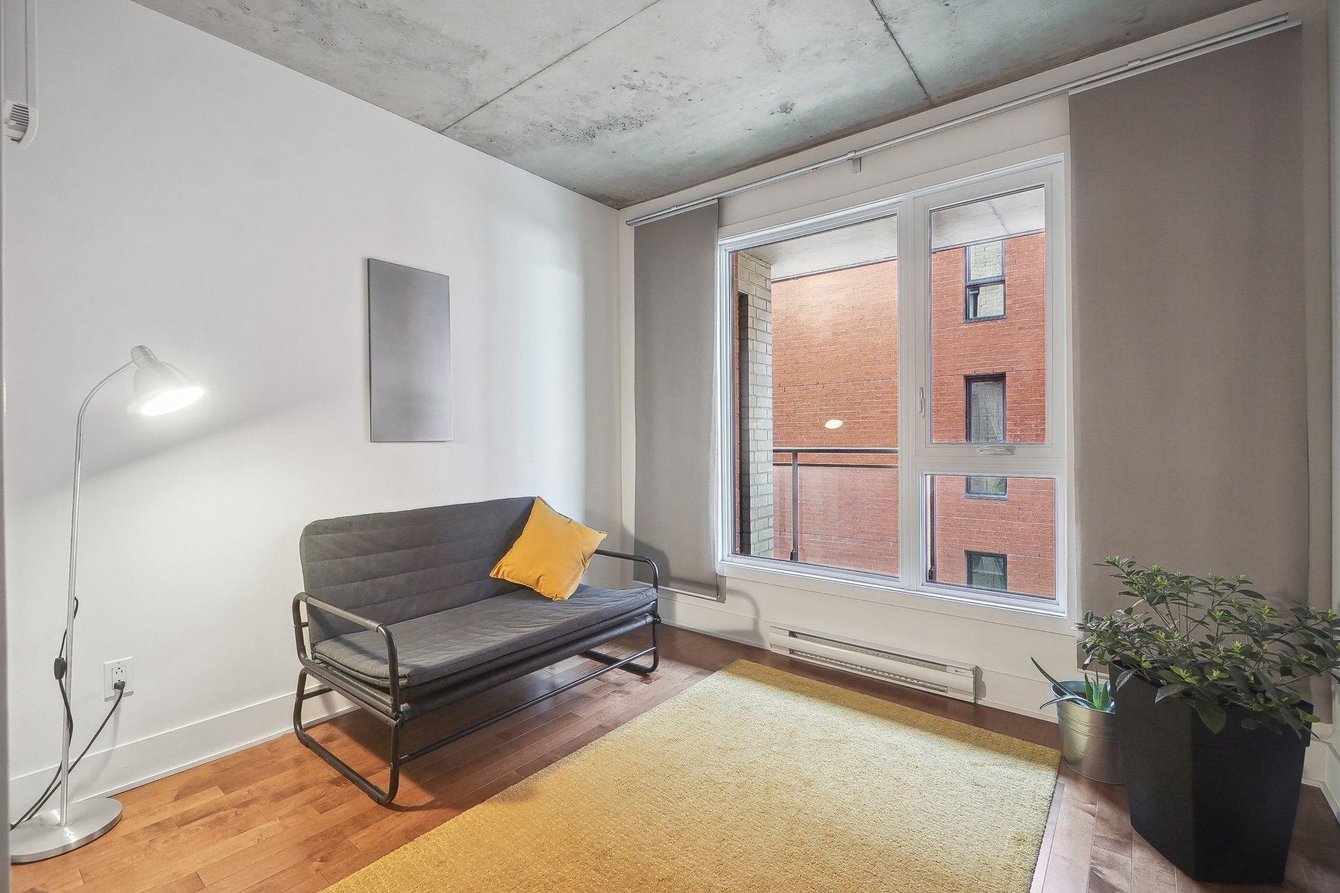 









1450


Rue Parthenais

, 512,
Montréal (Ville-Marie),




QC
H2K3R9

