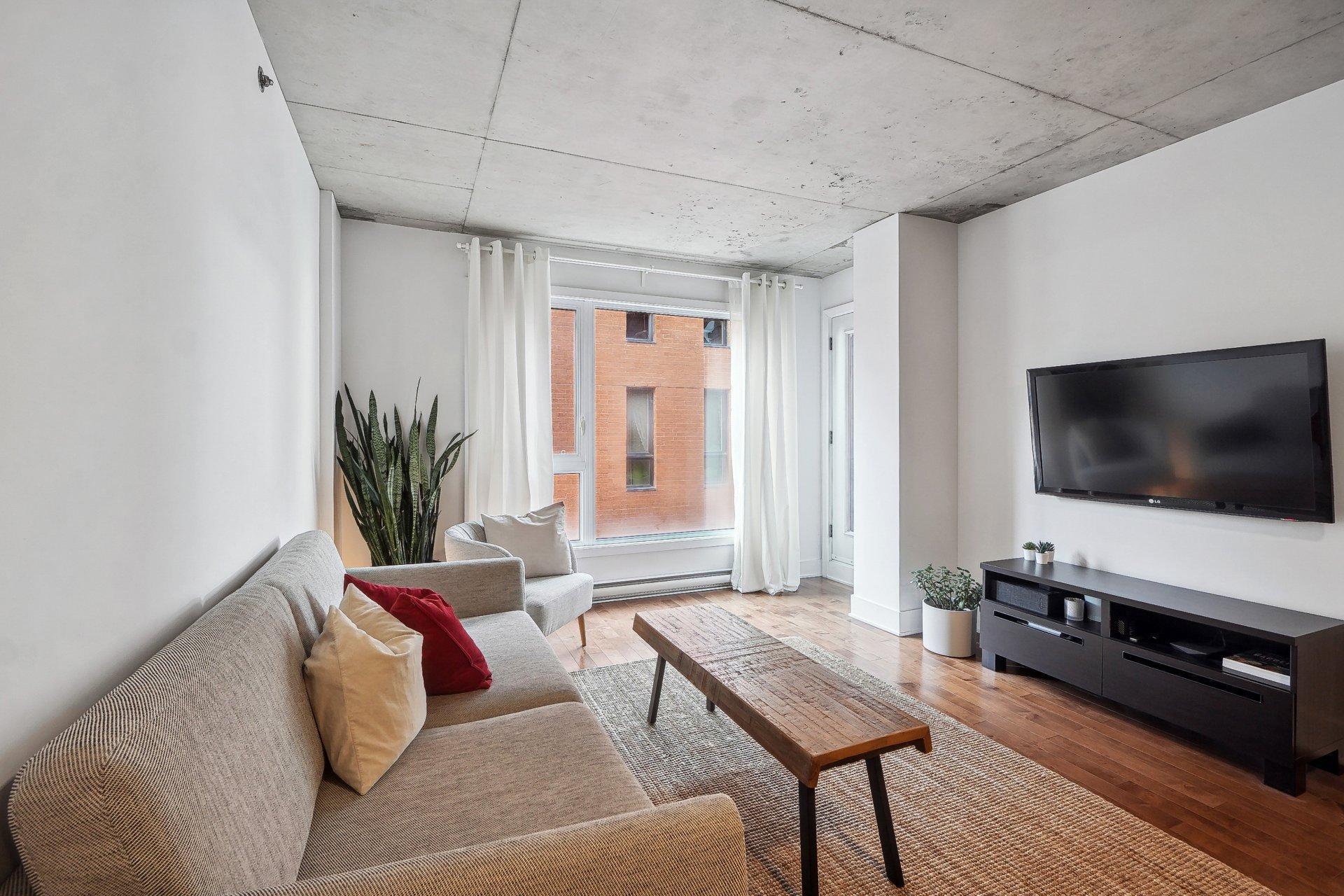 









1450


Rue Parthenais

, 512,
Montréal (Ville-Marie),




QC
H2K3R9

