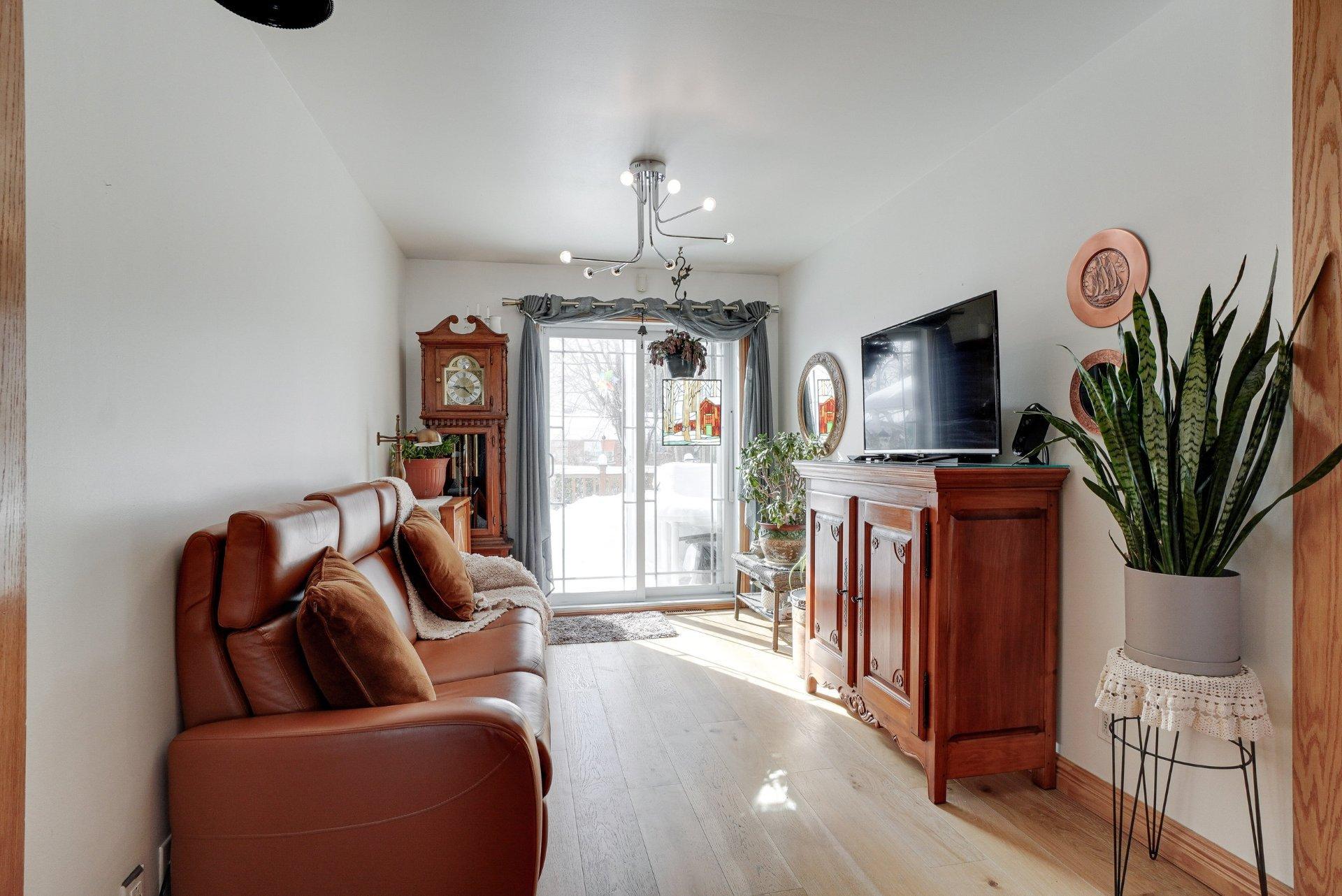 









6


Rue Bonaventure

,
Repentigny (Repentigny),




QC
J6A3N4

