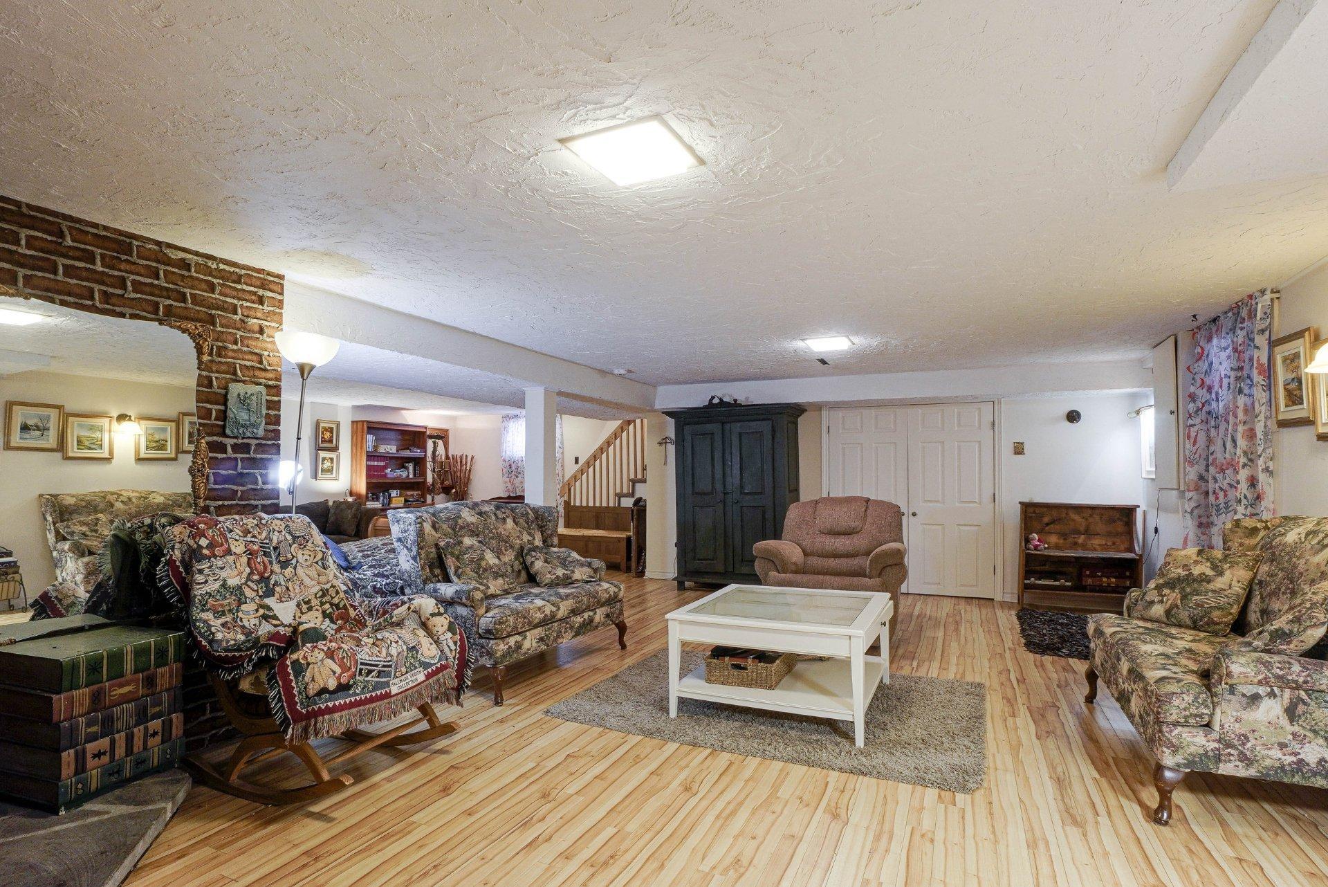 









6


Rue Bonaventure

,
Repentigny (Repentigny),




QC
J6A3N4

