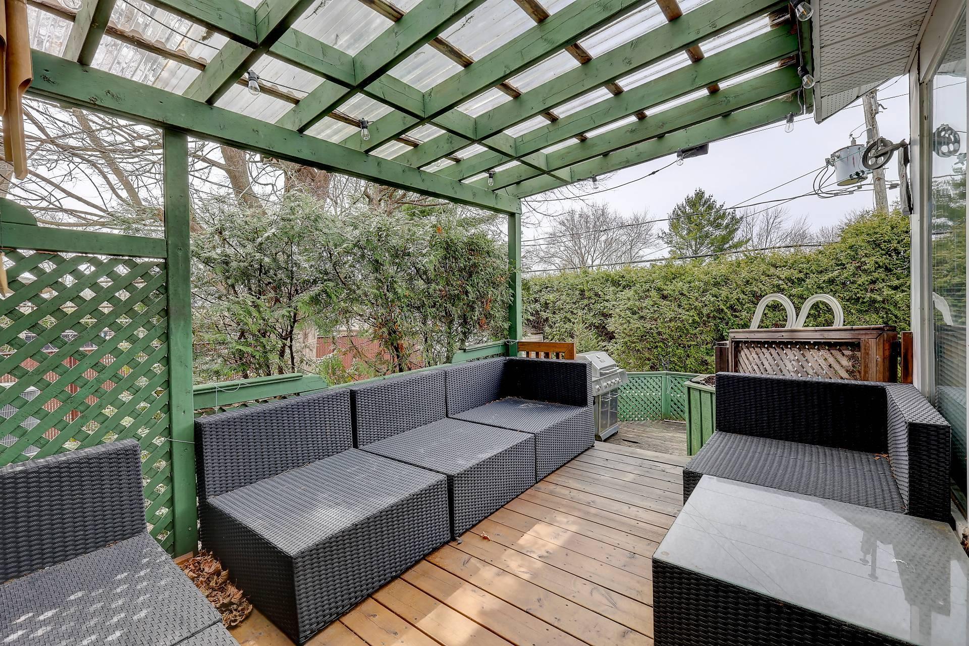 









1087


Rue Verchères

,
Saint-Bruno-de-Montarville,




QC
J3V3M6

