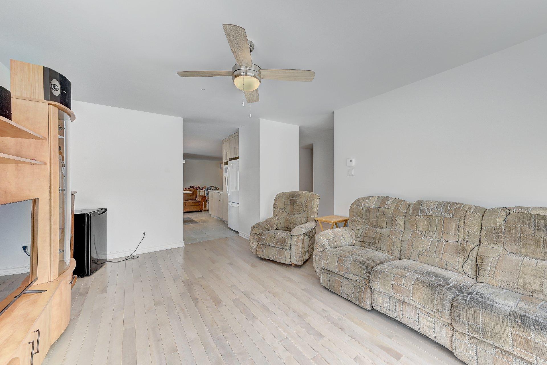 









45


Rue du Collège

,
Delson,




QC
J5B2B6

