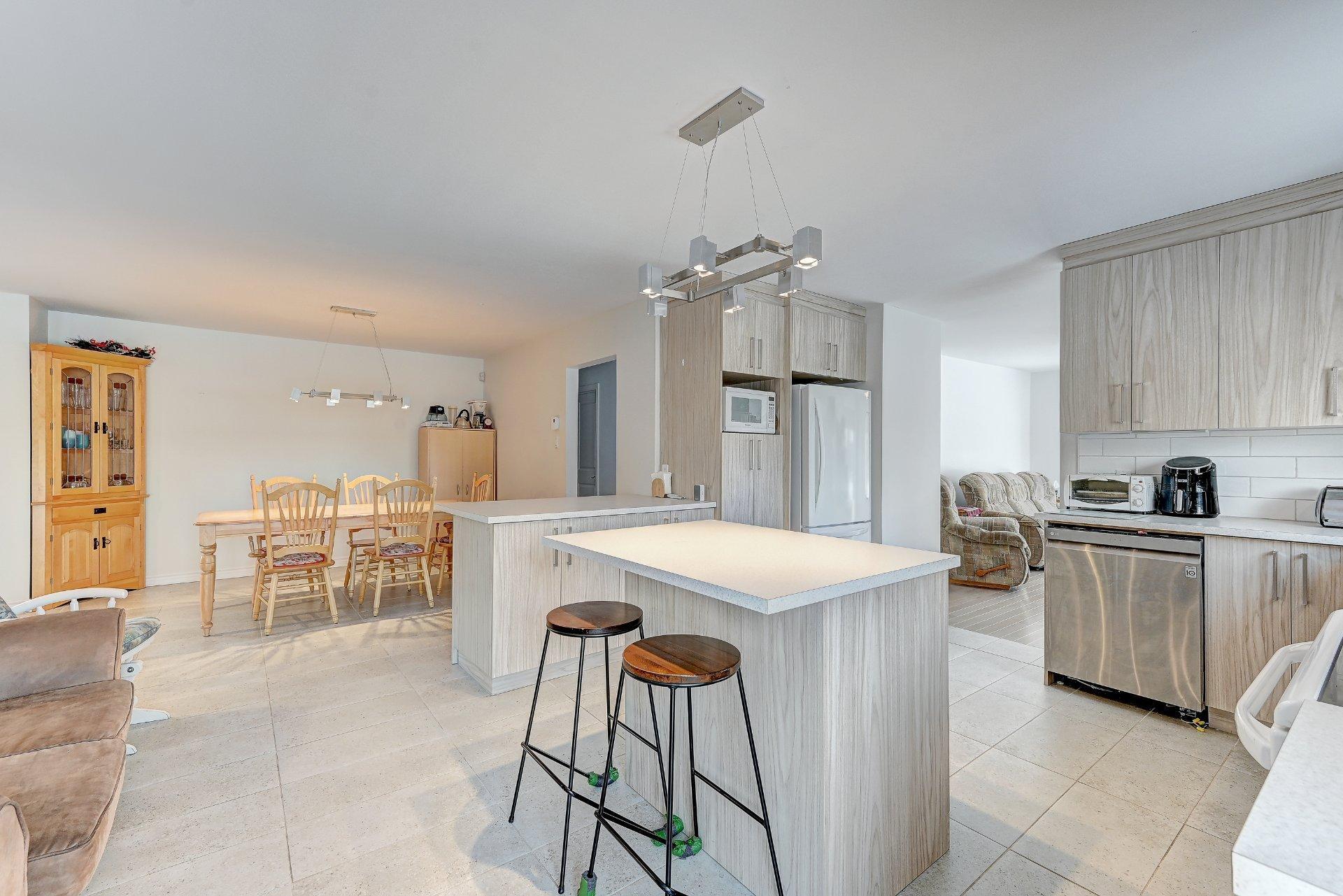 









45


Rue du Collège

,
Delson,




QC
J5B2B6

