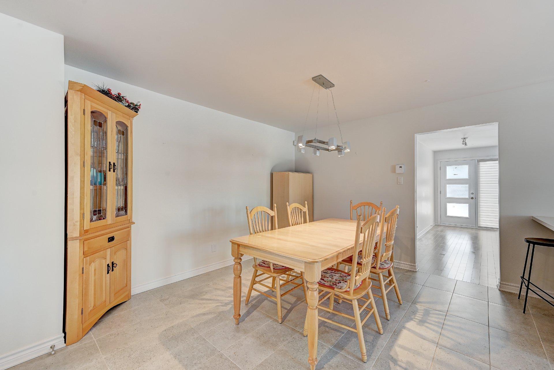 









45


Rue du Collège

,
Delson,




QC
J5B2B6


