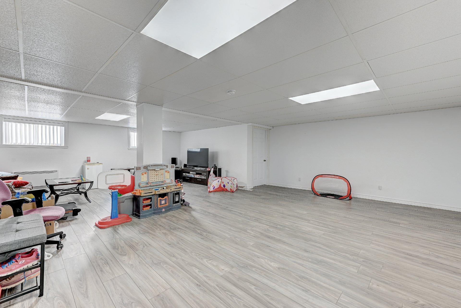 









45


Rue du Collège

,
Delson,




QC
J5B2B6

