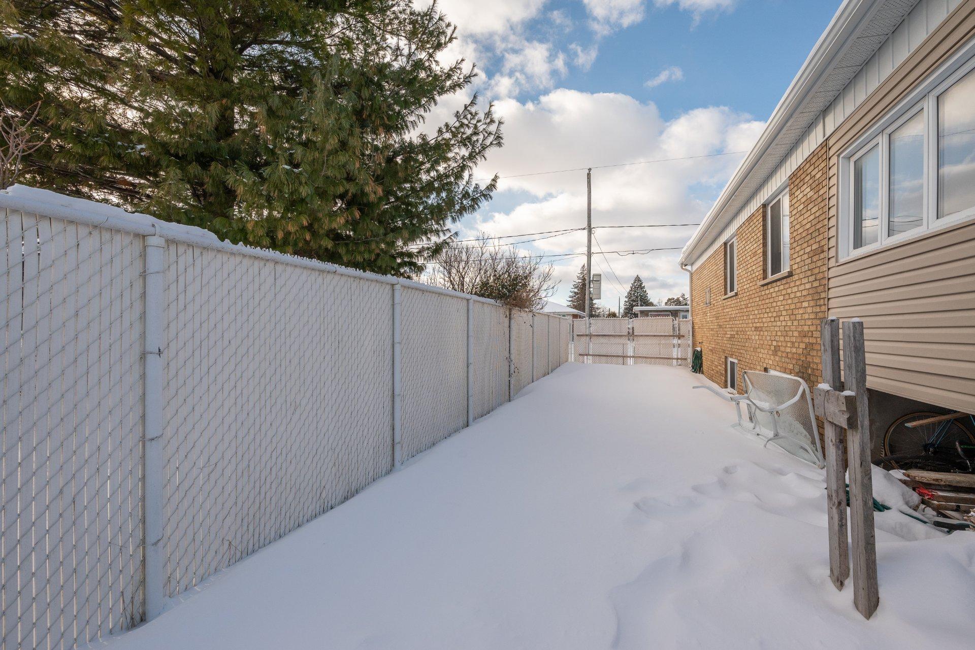 









45


Rue du Collège

,
Delson,




QC
J5B2B6

