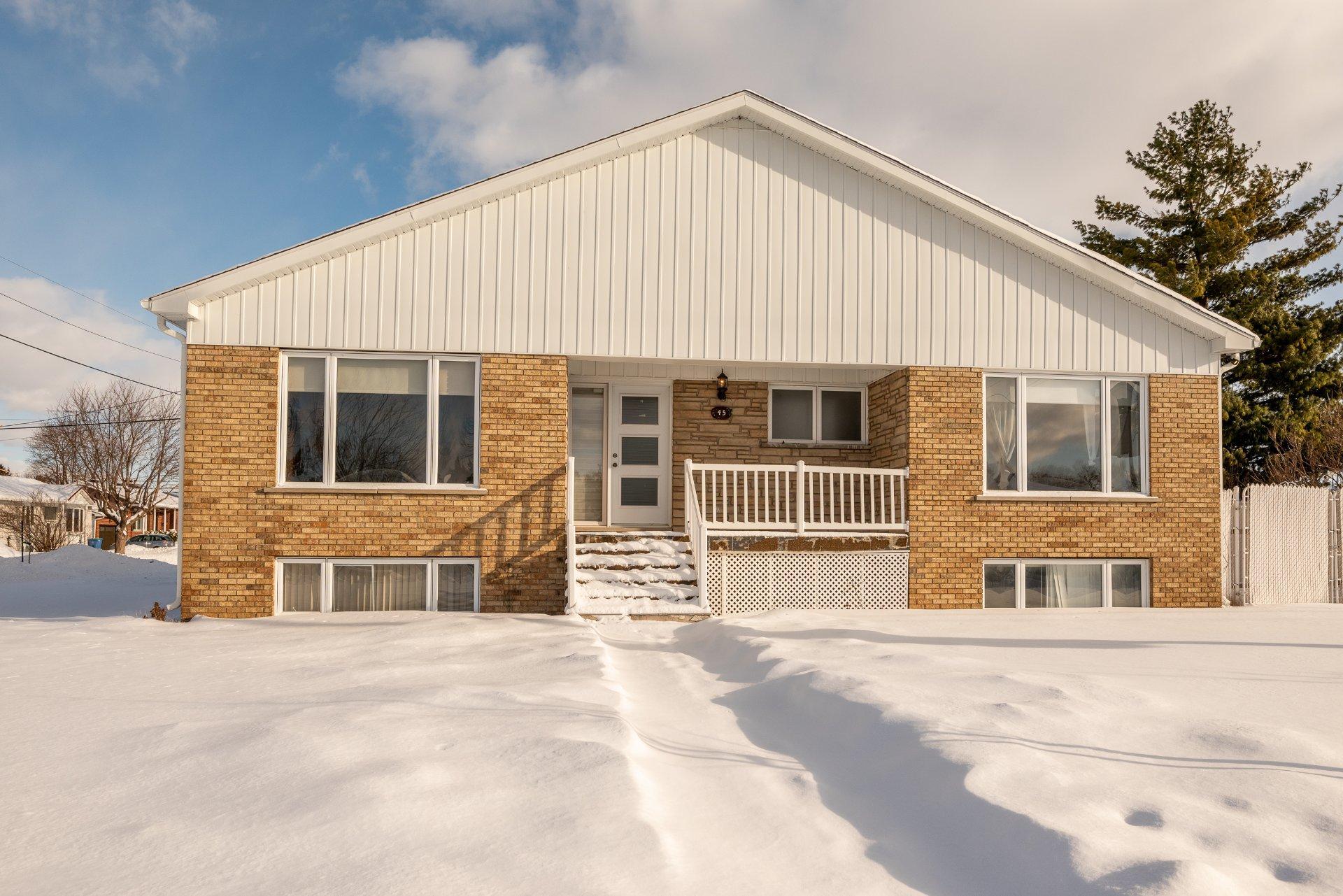 









45


Rue du Collège

,
Delson,




QC
J5B2B6

