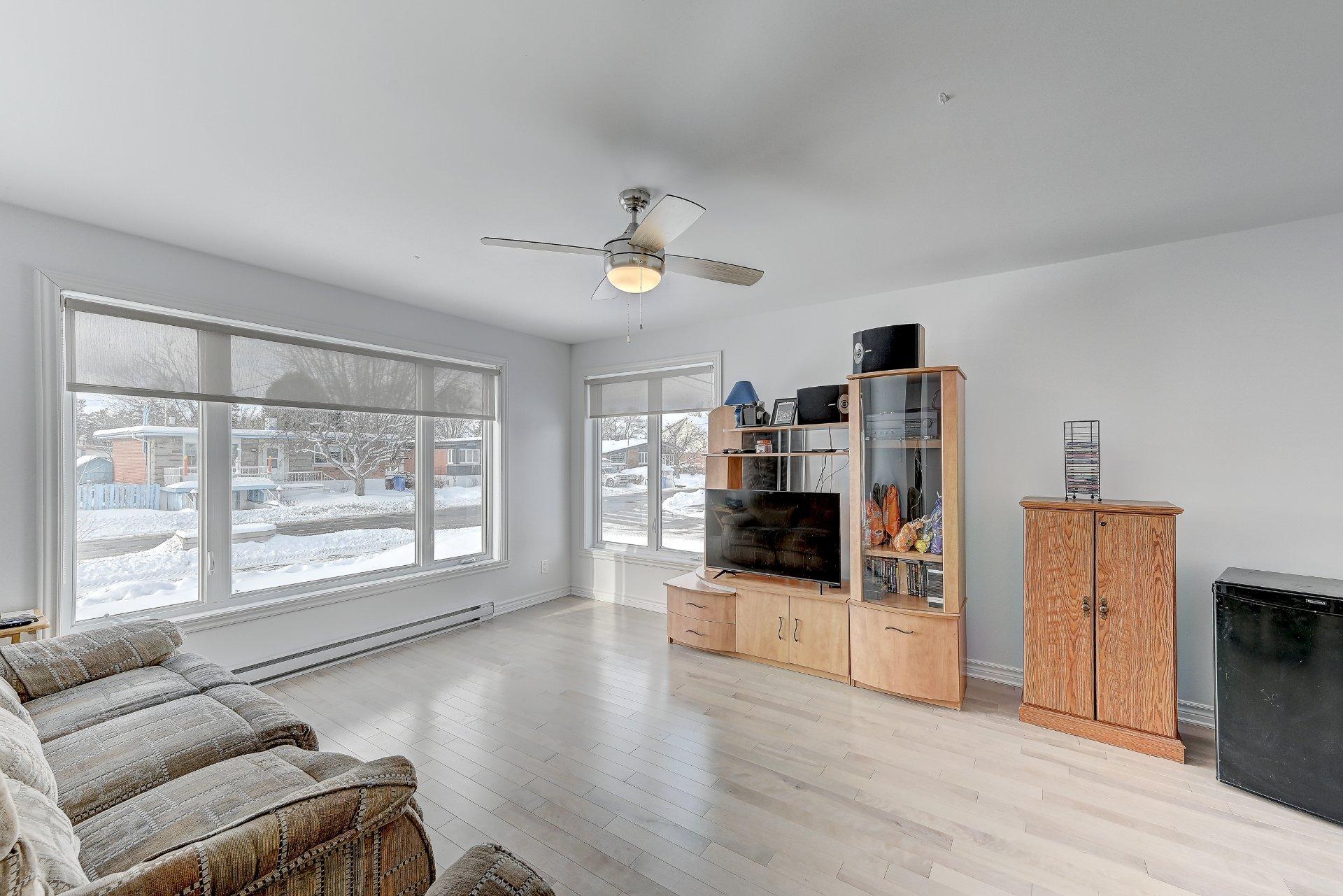 









45


Rue du Collège

,
Delson,




QC
J5B2B6

