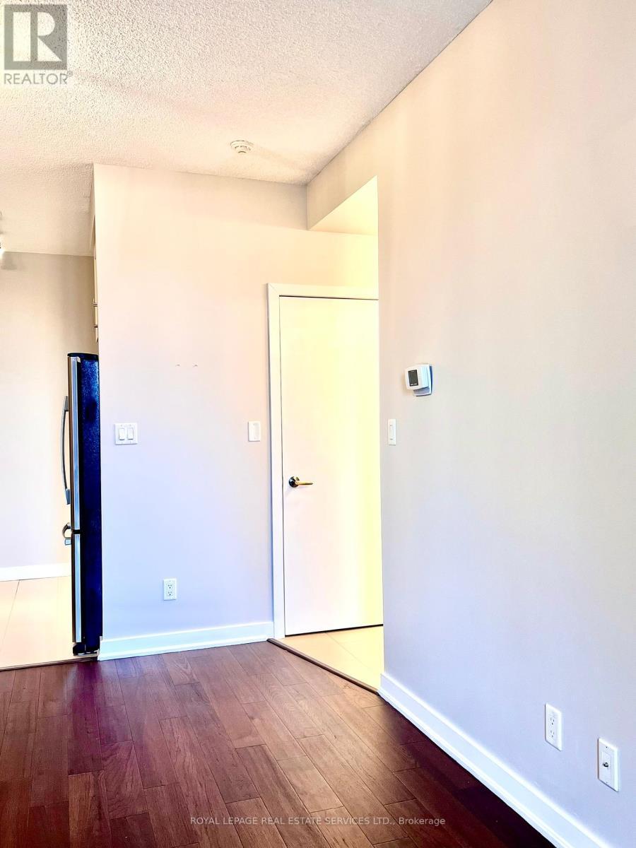 












1005 - 4070 CONFEDERATION PARKWAY

,
Mississauga,




Ontario
L5B0E9

