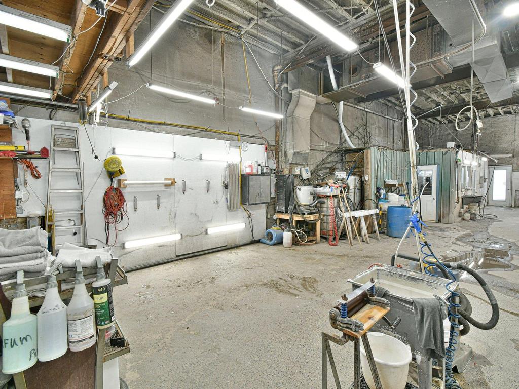 









2214


Boul. du Curé-Labelle

,
Saint-Jérôme,




QC
J7Y1T5

