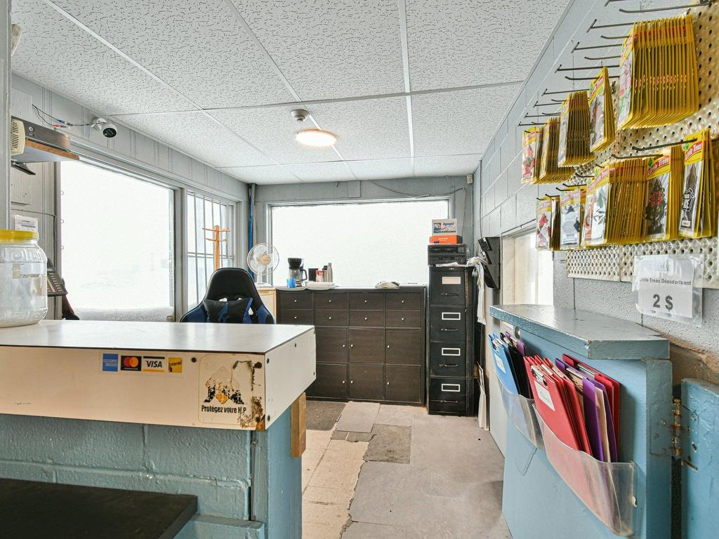 









2214


Boul. du Curé-Labelle

,
Saint-Jérôme,




QC
J7Y1T5

