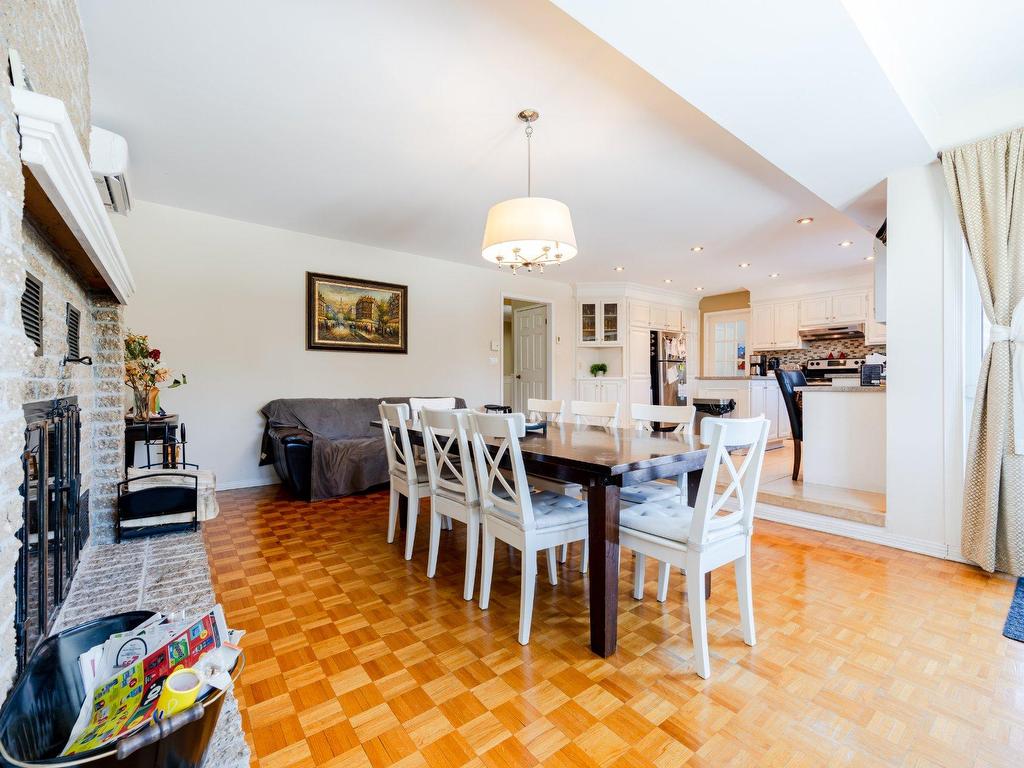 









940


Rue Rembrandt

,
Brossard,




QC
J4X2G1

