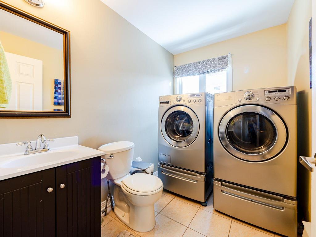 









940


Rue Rembrandt

,
Brossard,




QC
J4X2G1

