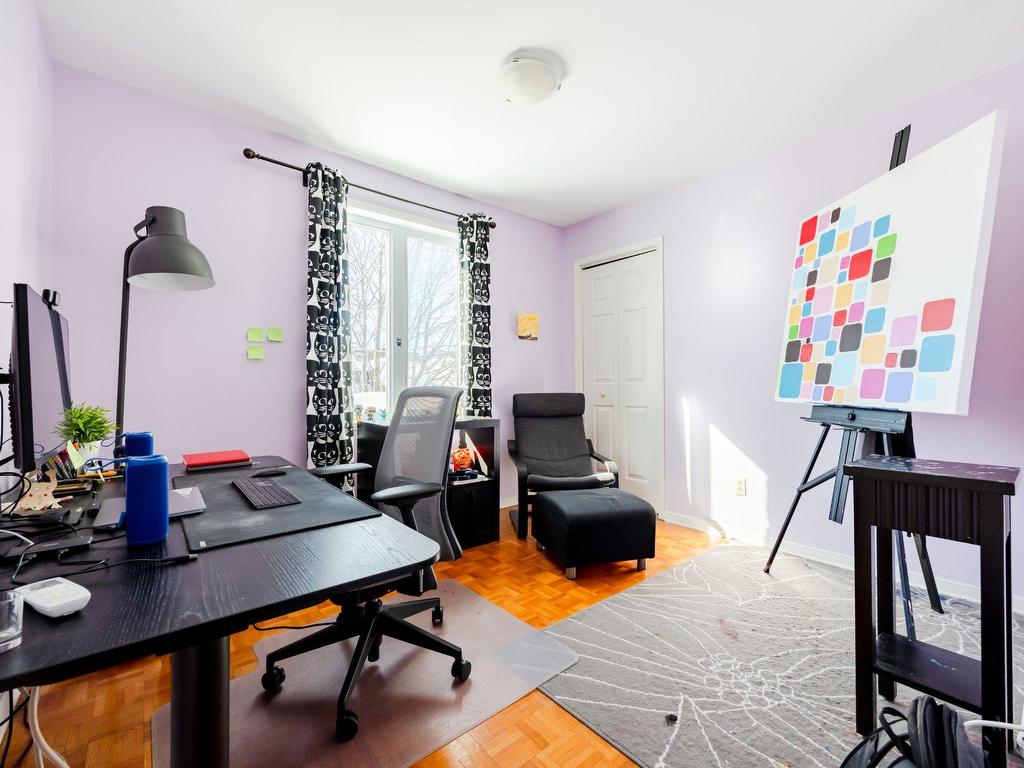 









940


Rue Rembrandt

,
Brossard,




QC
J4X2G1

