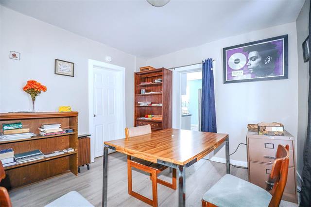 









530


Boyd

AVE,
Winnipeg,




MB
R2W 1P8

