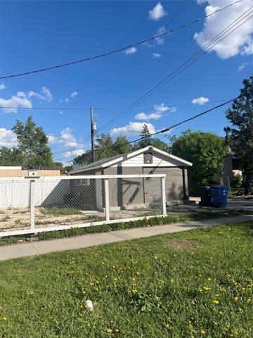 









530


Boyd

AVE,
Winnipeg,




MB
R2W 1P8

