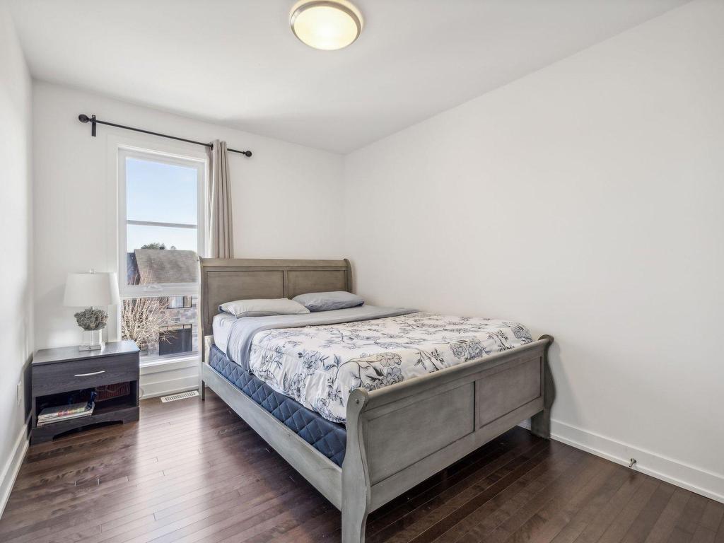 









275


Rue du Jockey

,
Gatineau (Aylmer),




QC
J9H0E4

