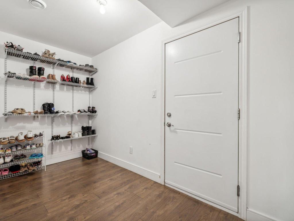









275


Rue du Jockey

,
Gatineau (Aylmer),




QC
J9H0E4

