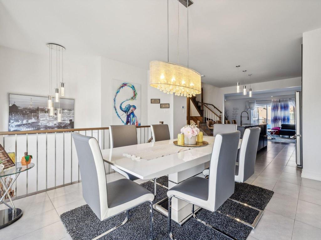 









275


Rue du Jockey

,
Gatineau (Aylmer),




QC
J9H0E4

