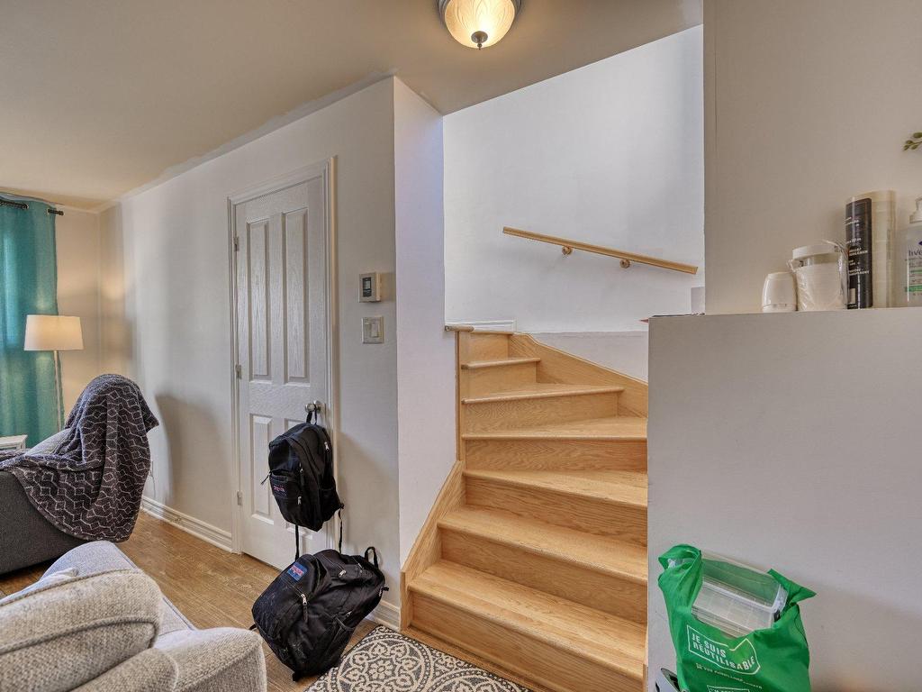 









2006

 - 2010


Rue Madame-Magnan

,
Deux-Montagnes,




QC
J7R1H8

