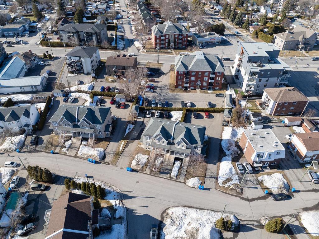 









2006

 - 2010


Rue Madame-Magnan

,
Deux-Montagnes,




QC
J7R1H8

