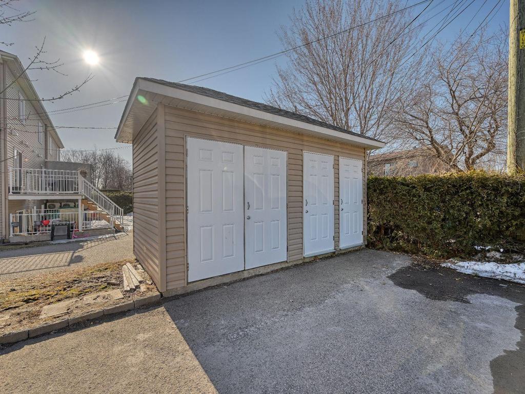 









2006

 - 2010


Rue Madame-Magnan

,
Deux-Montagnes,




QC
J7R1H8

