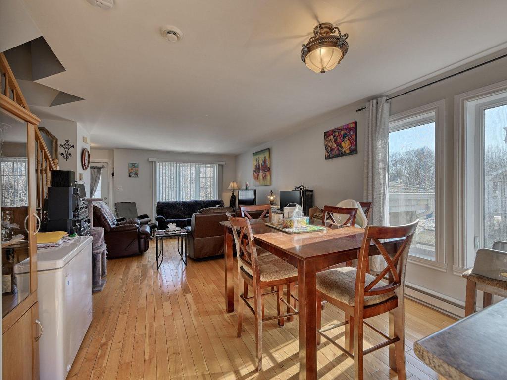 









2006

 - 2010


Rue Madame-Magnan

,
Deux-Montagnes,




QC
J7R1H8

