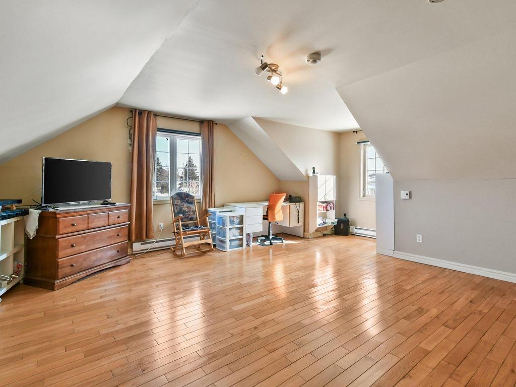 









3120


Rue Lareau

,
Carignan,




QC
J3L0J3

