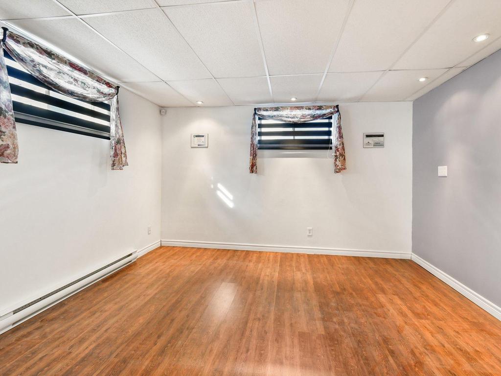 









3120


Rue Lareau

,
Carignan,




QC
J3L0J3

