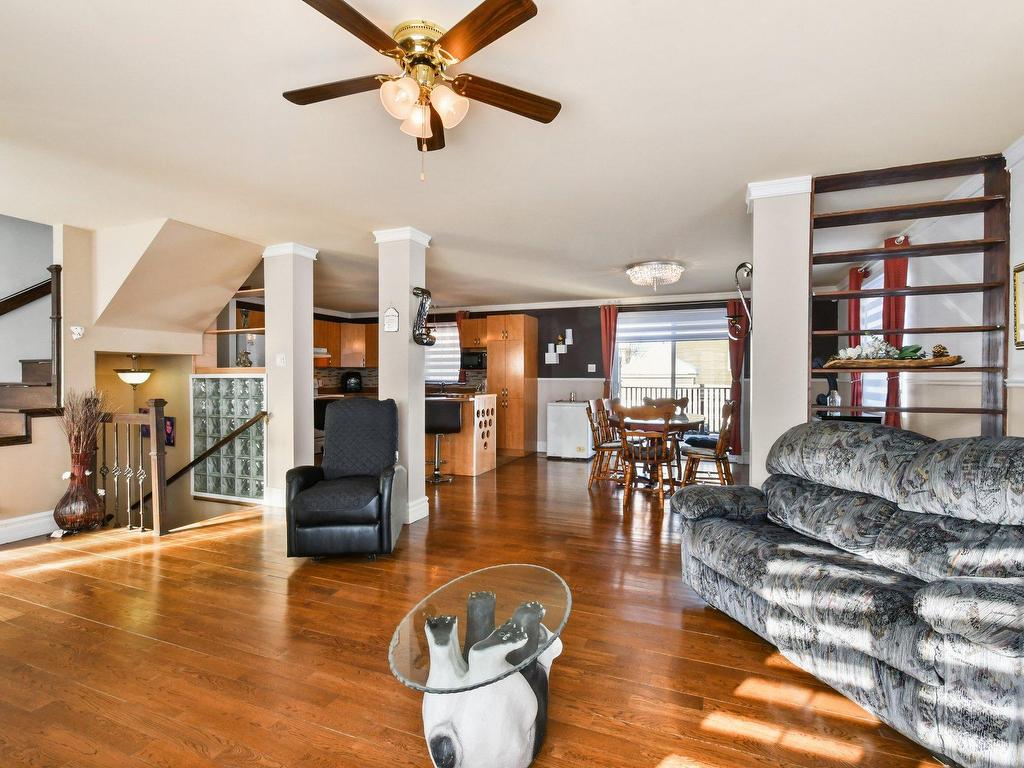 









3120


Rue Lareau

,
Carignan,




QC
J3L0J3

