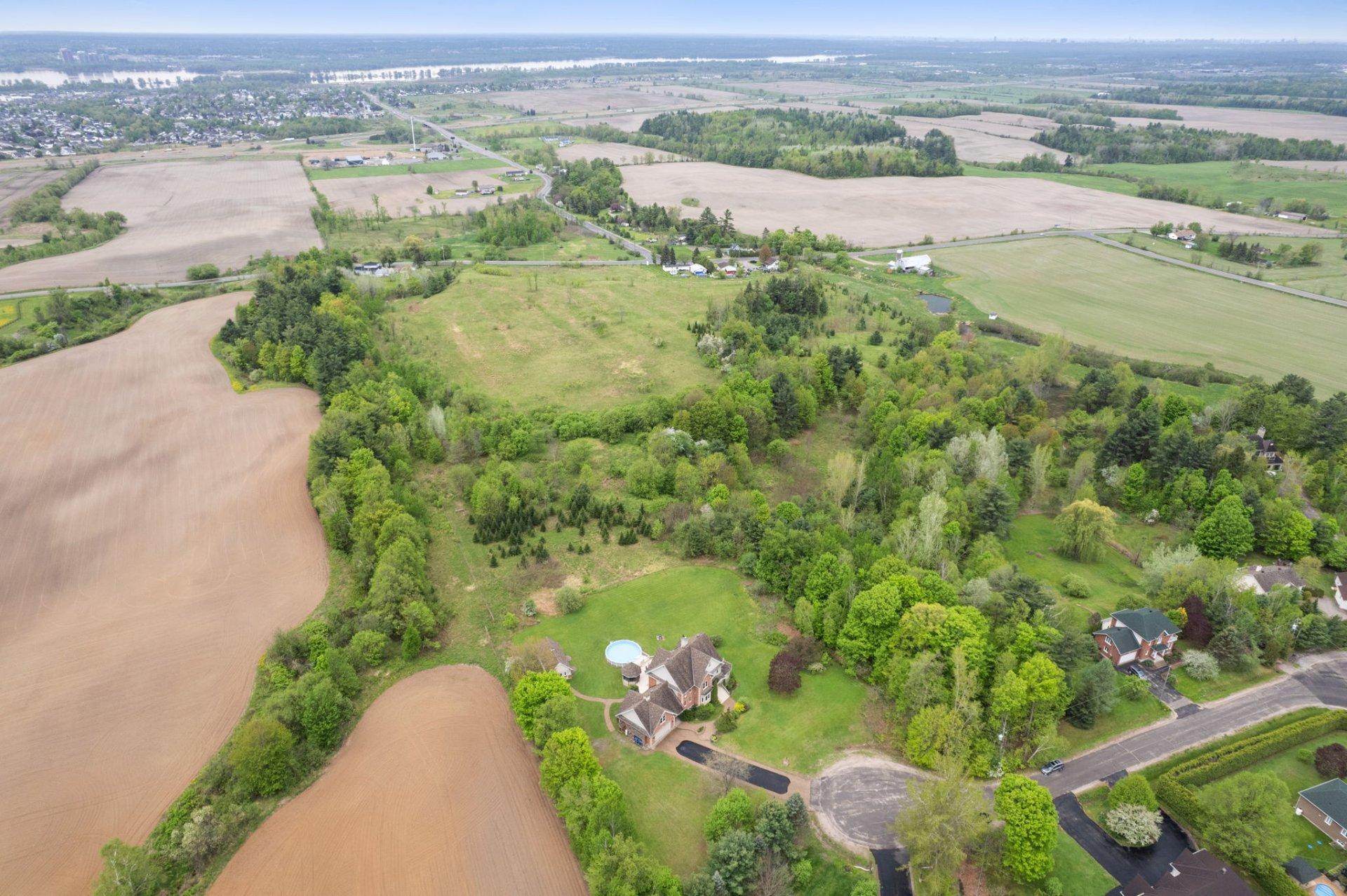 









38


Ch. Lacombe

,
L'Ange-Gardien,




QC
J8L0E5

