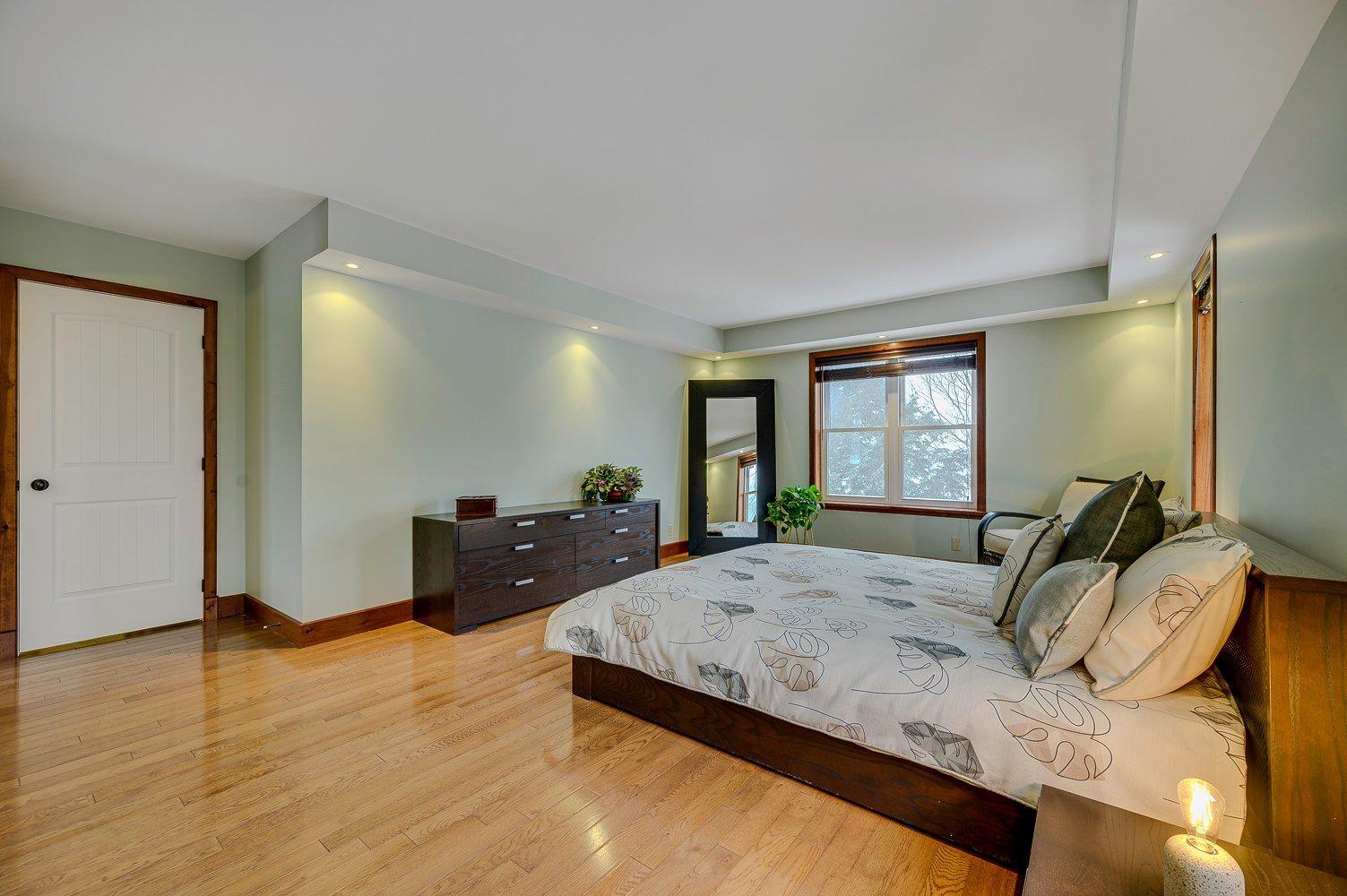 









29


Ch. des Mésanges

,
Sainte-Anne-des-Lacs,




QC
J0R1B0

