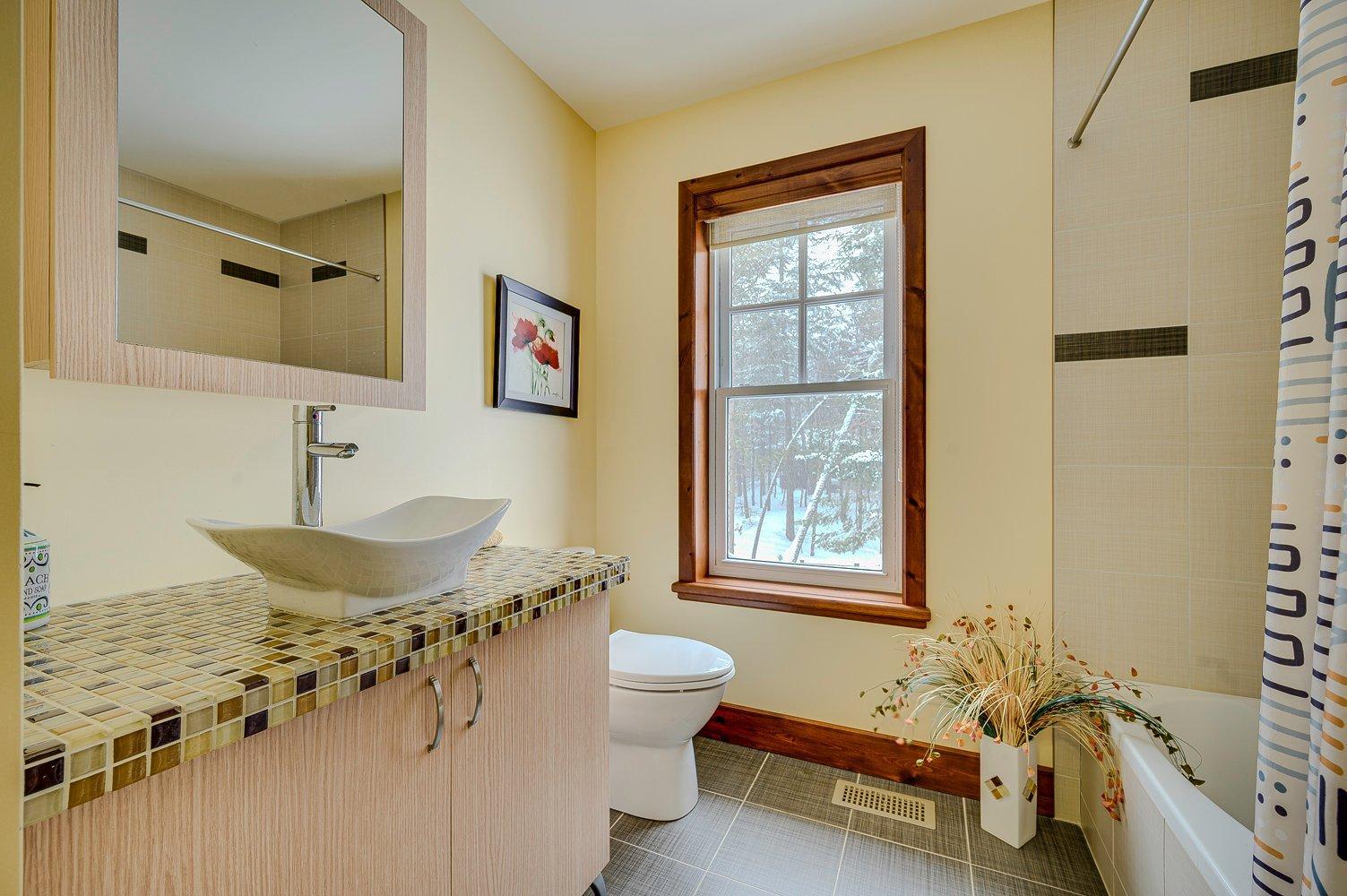 









29


Ch. des Mésanges

,
Sainte-Anne-des-Lacs,




QC
J0R1B0

